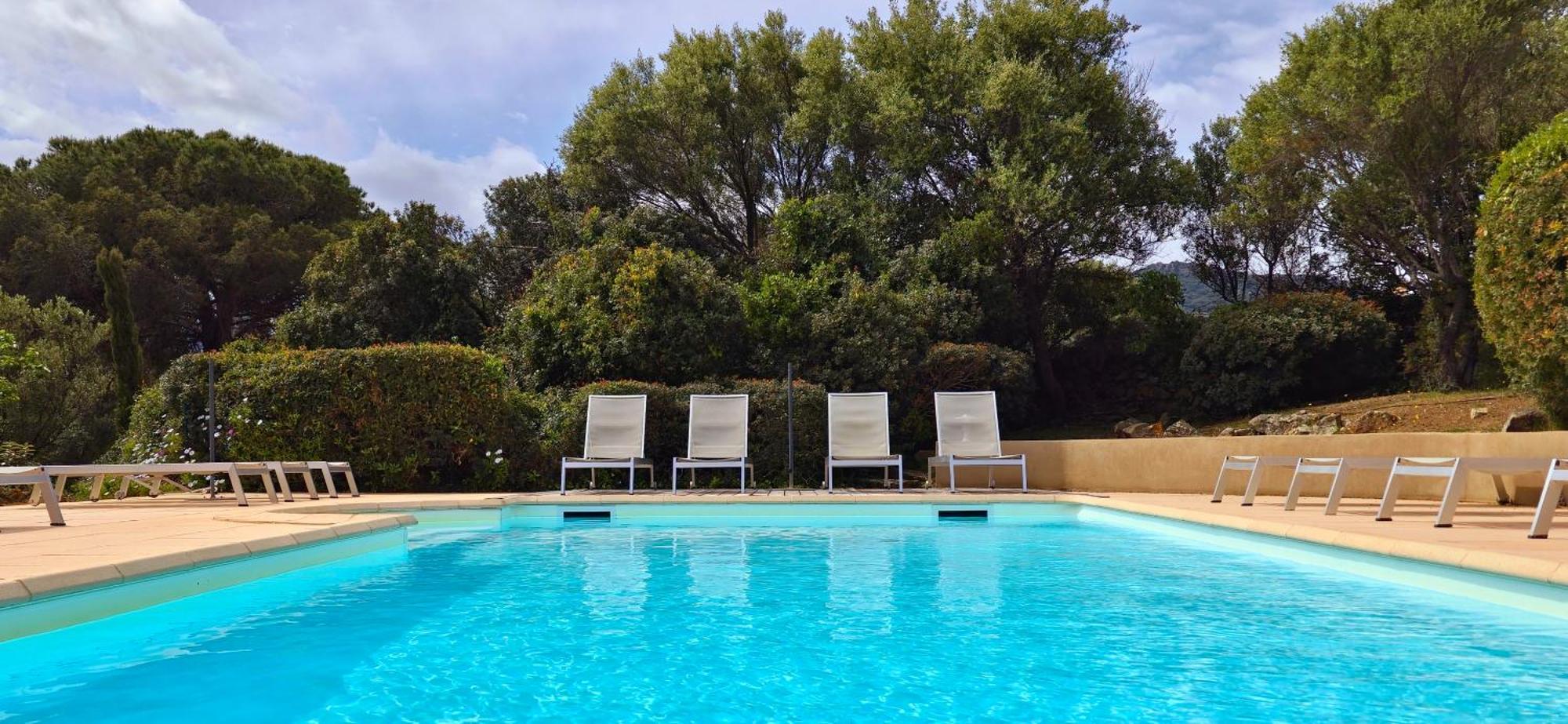 Hotel Cala Di L'Oru LʼÎle-Rousse Eksteriør bilde